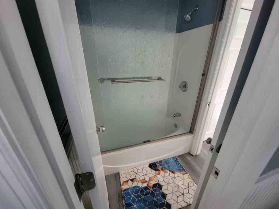 2022 Renovated 2-Bdrm Cozy, Lovely Condo W/Parking! Hilton Head Island Kültér fotó