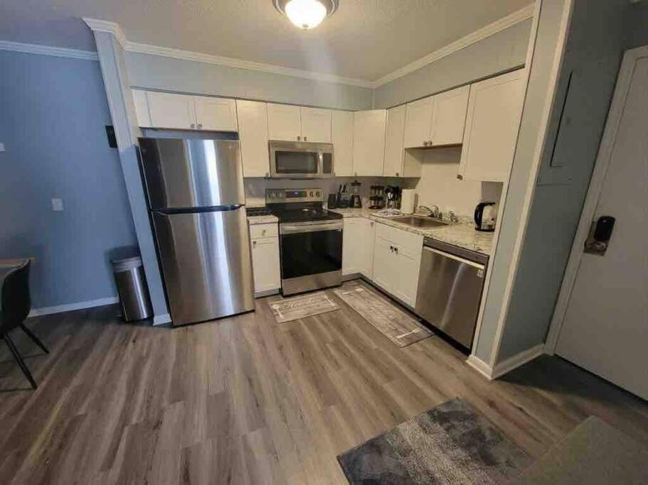 2022 Renovated 2-Bdrm Cozy, Lovely Condo W/Parking! Hilton Head Island Kültér fotó